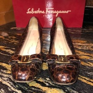 AUTHENTIC Salvatore Ferragamo Vara Shoes